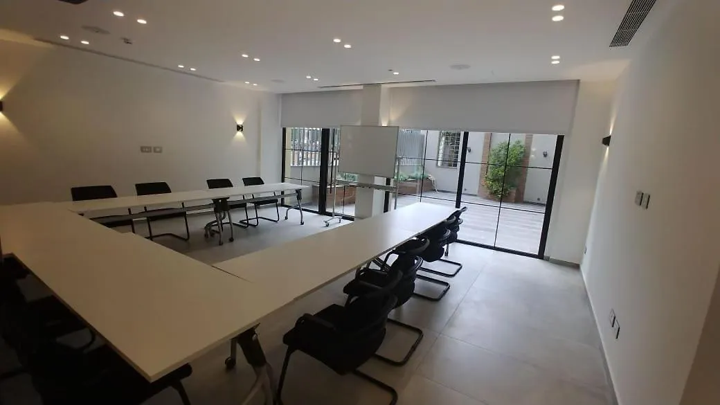 Alife Apart Hotel Beirut 4*,